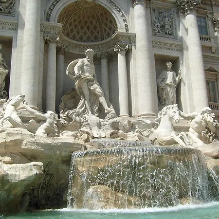 Viale Del Colosseo Couette-café